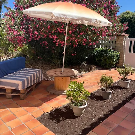 Privative Independante Bed & Breakfast 3*