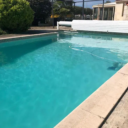 Privative Independante 3* Trizay